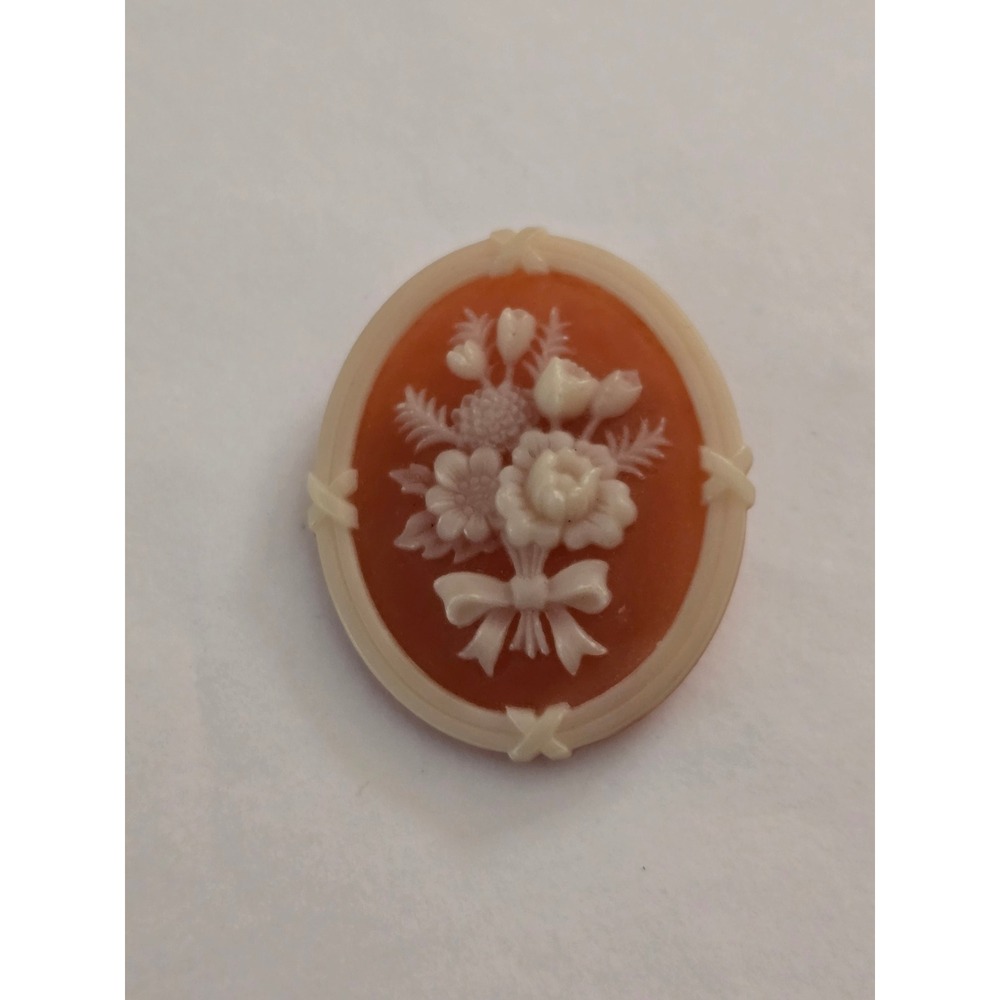 Vintage Avon Floral Cameo Brooch Pin Peach Apricot Cream Flower Bouquet Oval